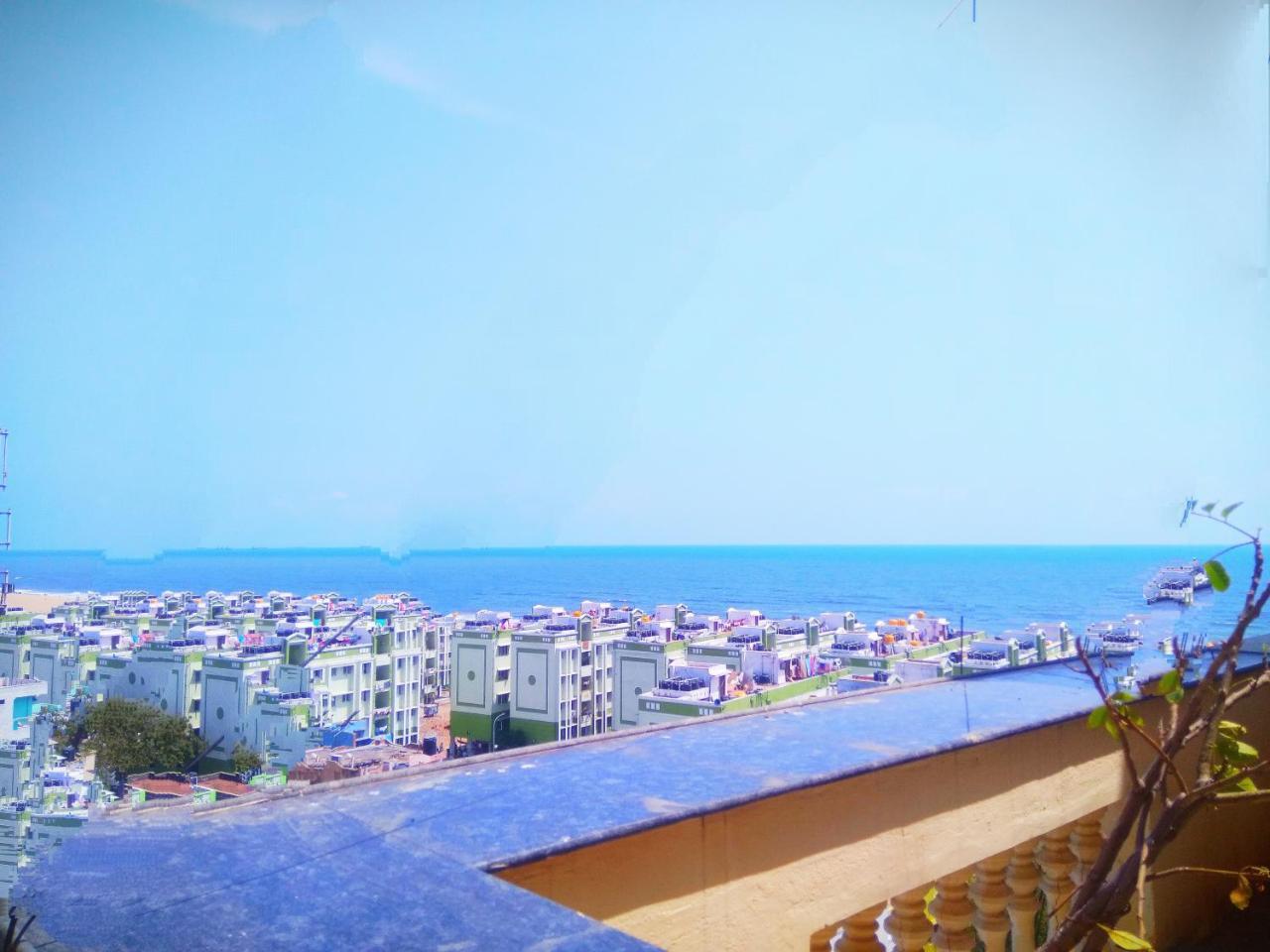 Bed and Breakfast Beach Penthouse, Čennai Exteriér fotografie
